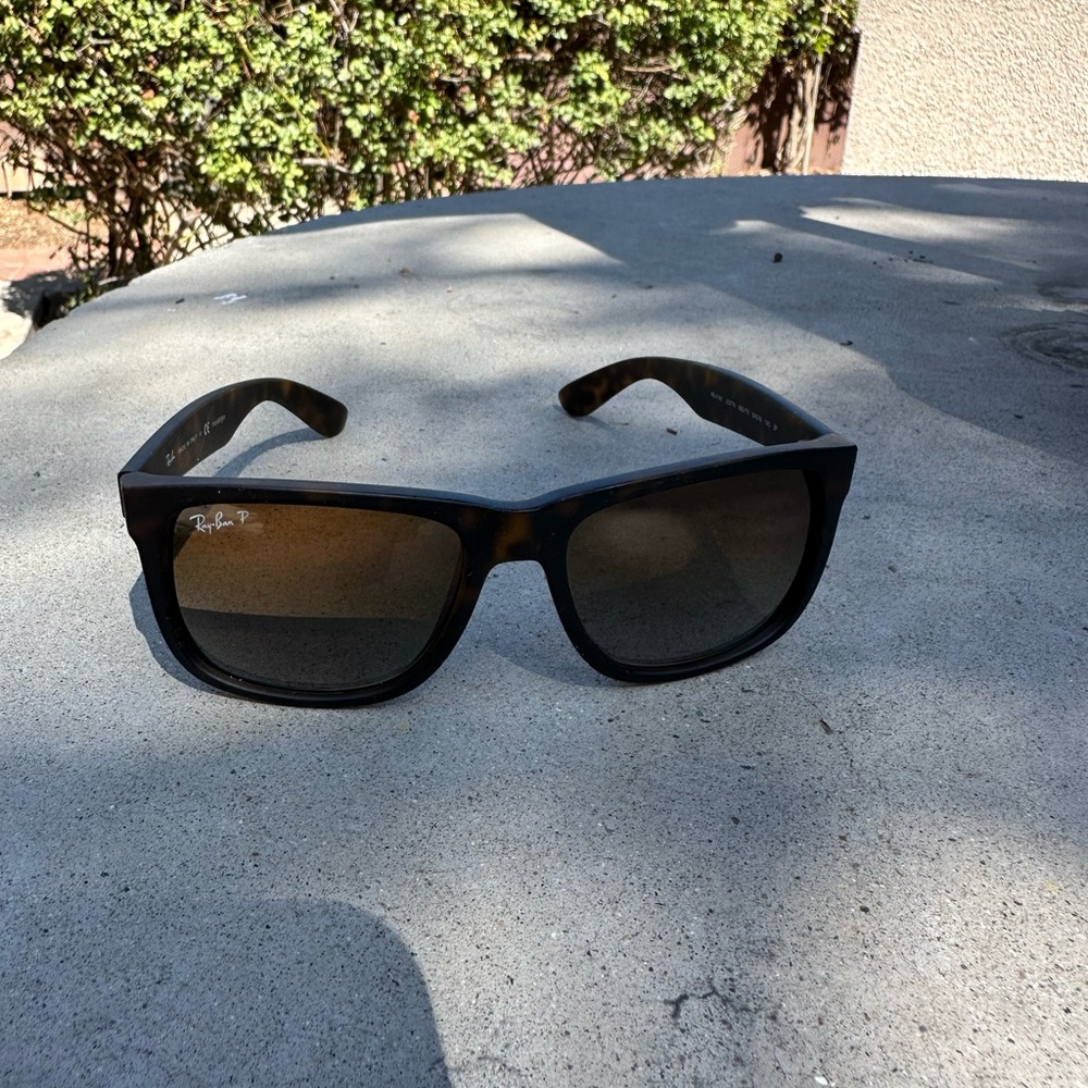 Classic Justin Brown/grey sunglasses polarized